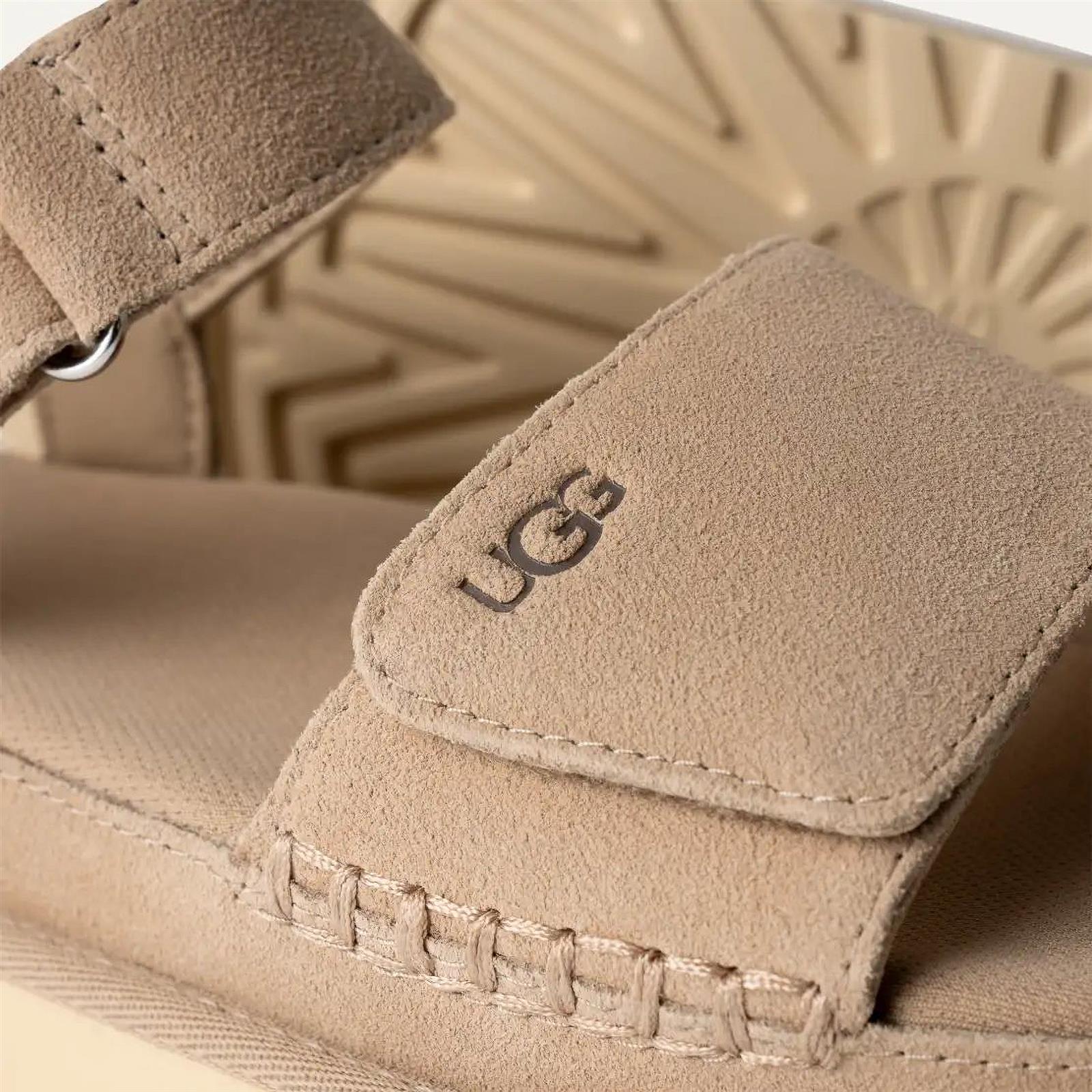 סנדל UGG בצבע בז