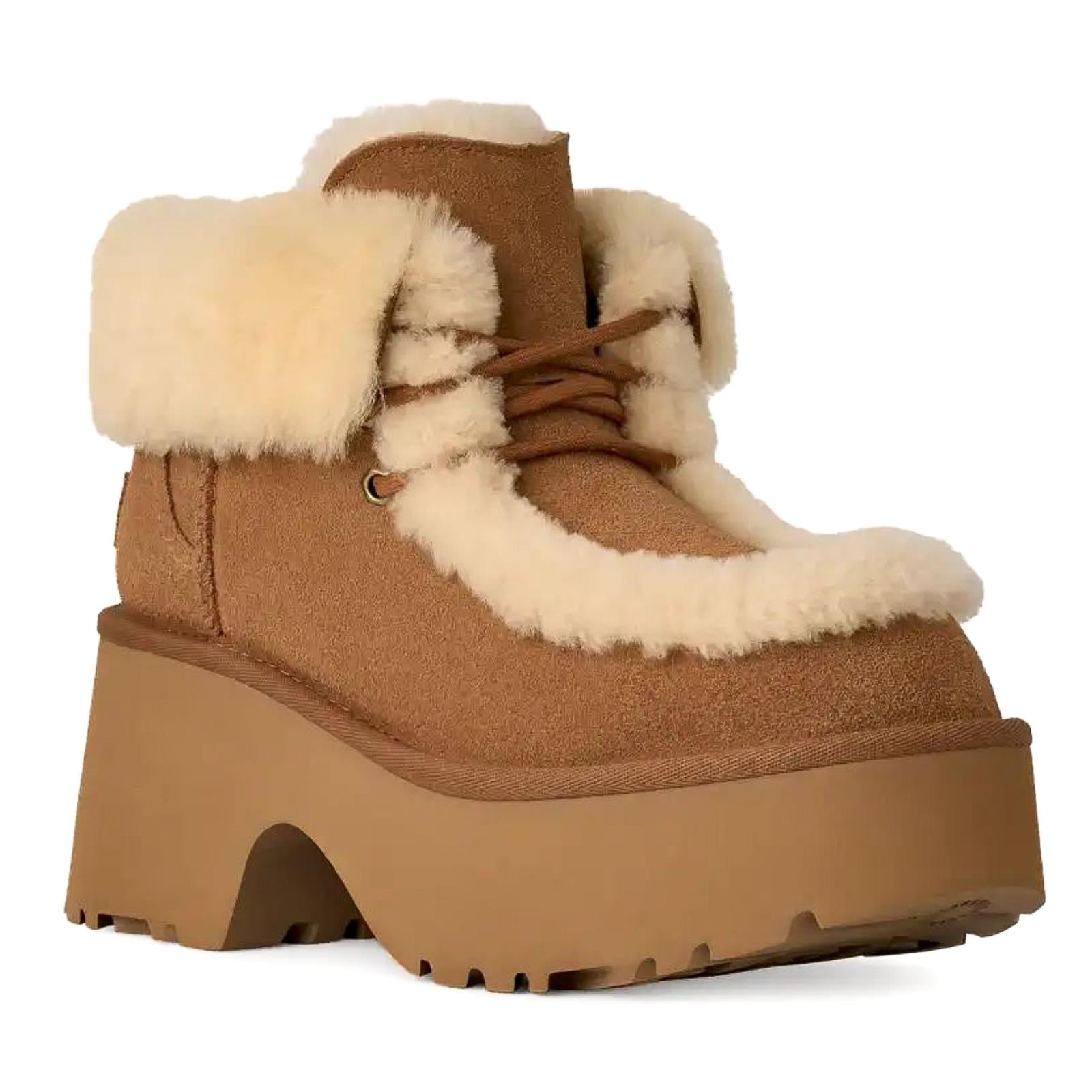 מגף UGG בצבע קאמל
