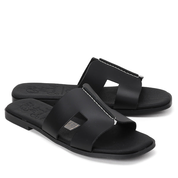 כפכף Sandals בצבע שחור