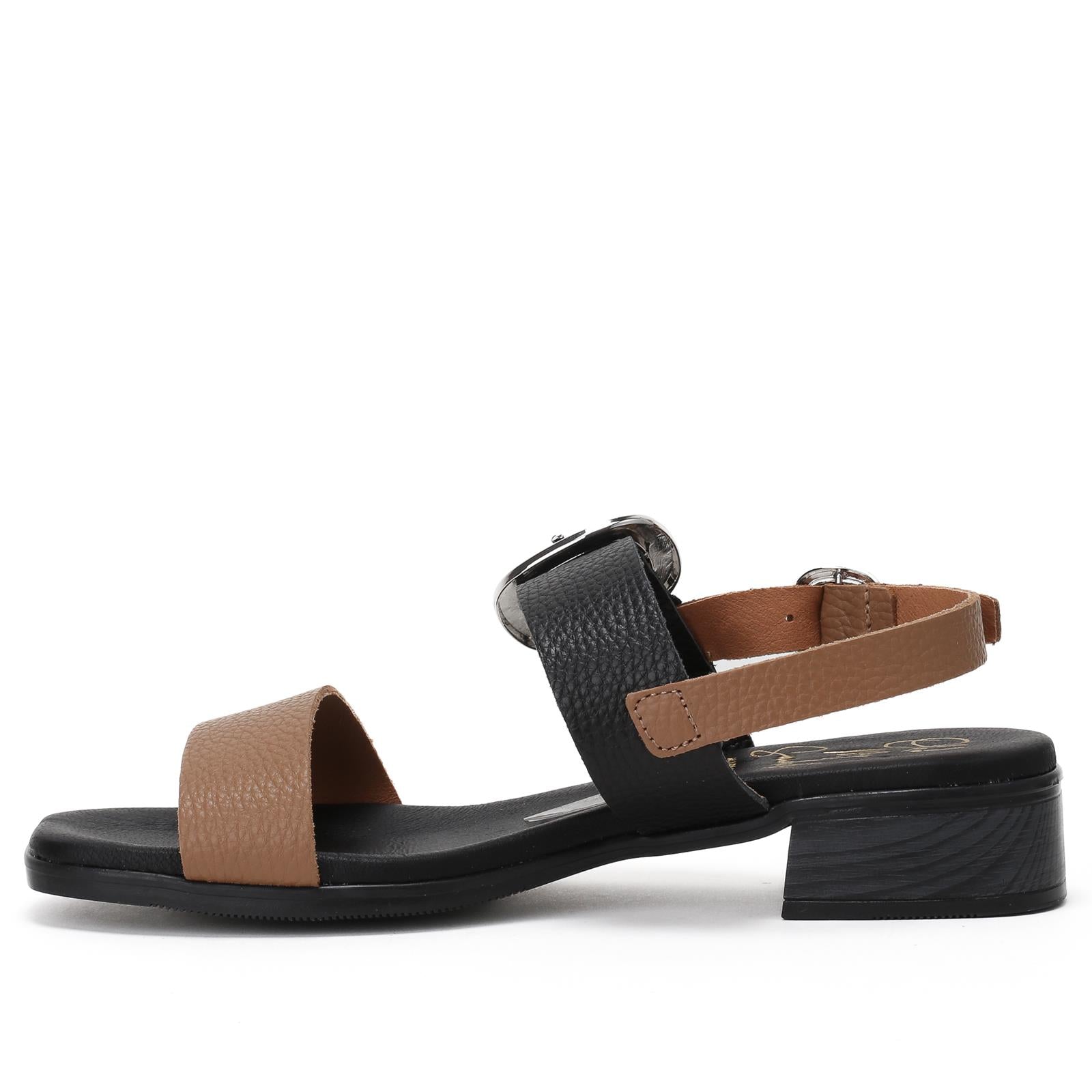 סנדל Sandals בצבע שחור
