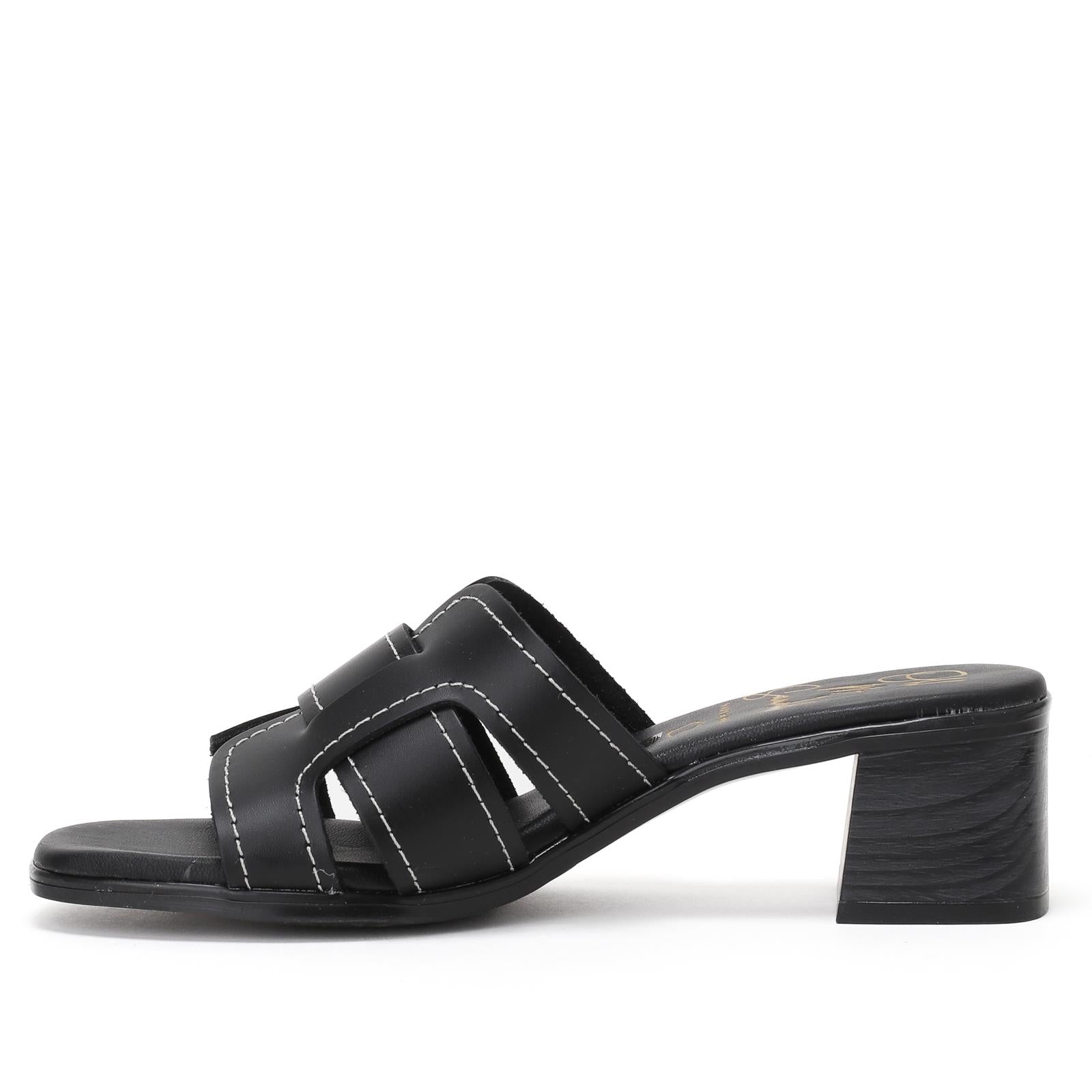 כפכף Sandals בצבע שחור