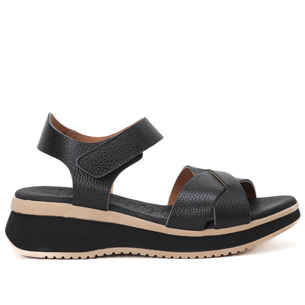 סנדל Sandals בצבע שחור