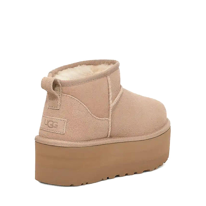 מגף UGG בצבע בז