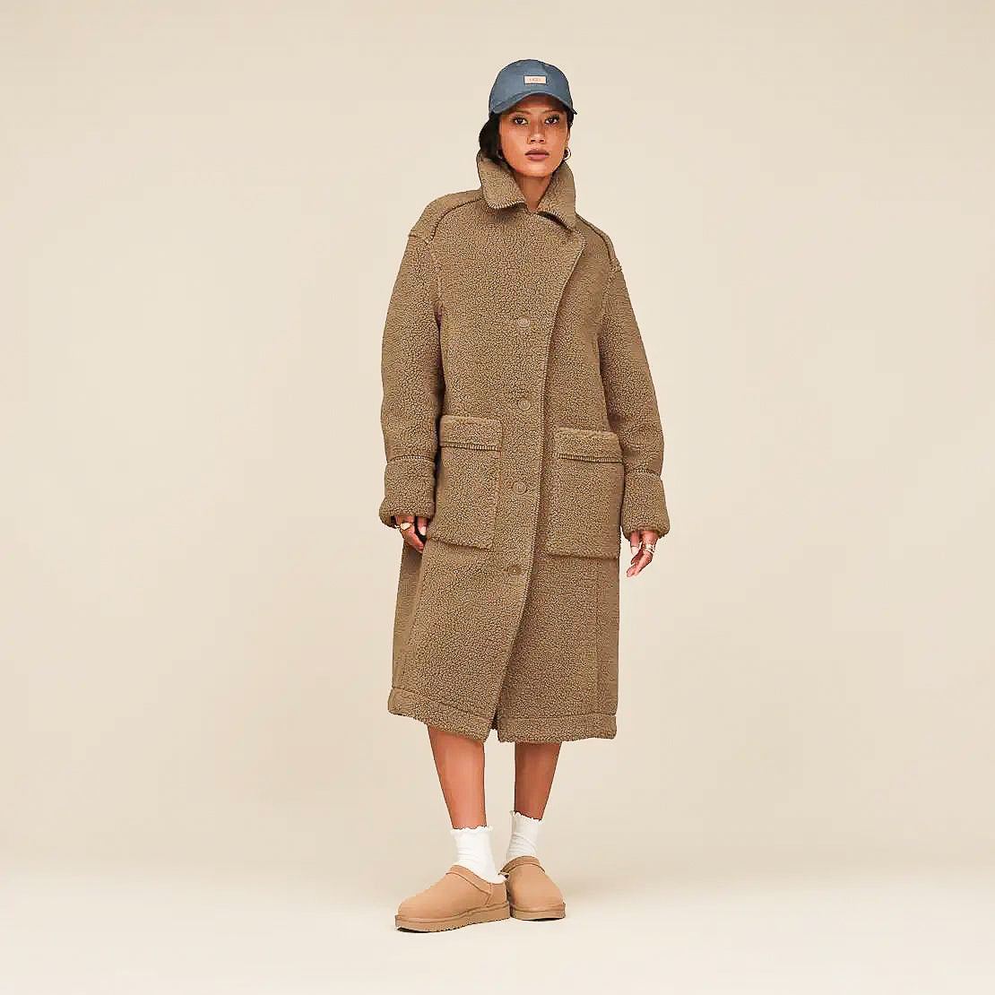 מגף UGG בצבע קאמל