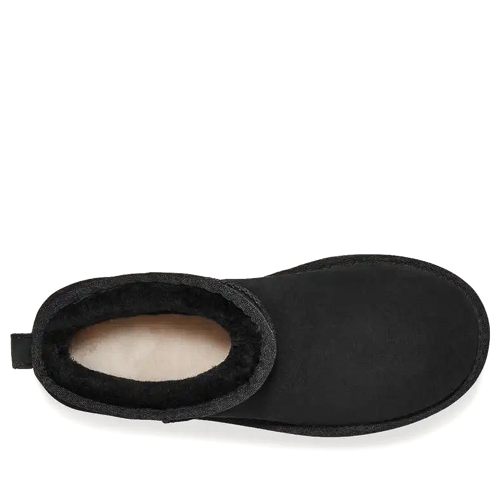 מגף UGG בצבע שחור