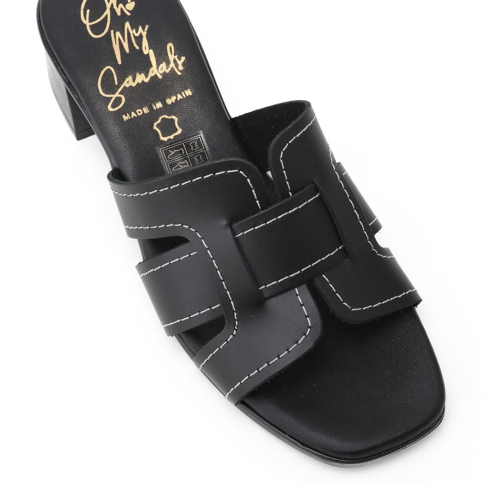 כפכף Sandals בצבע שחור