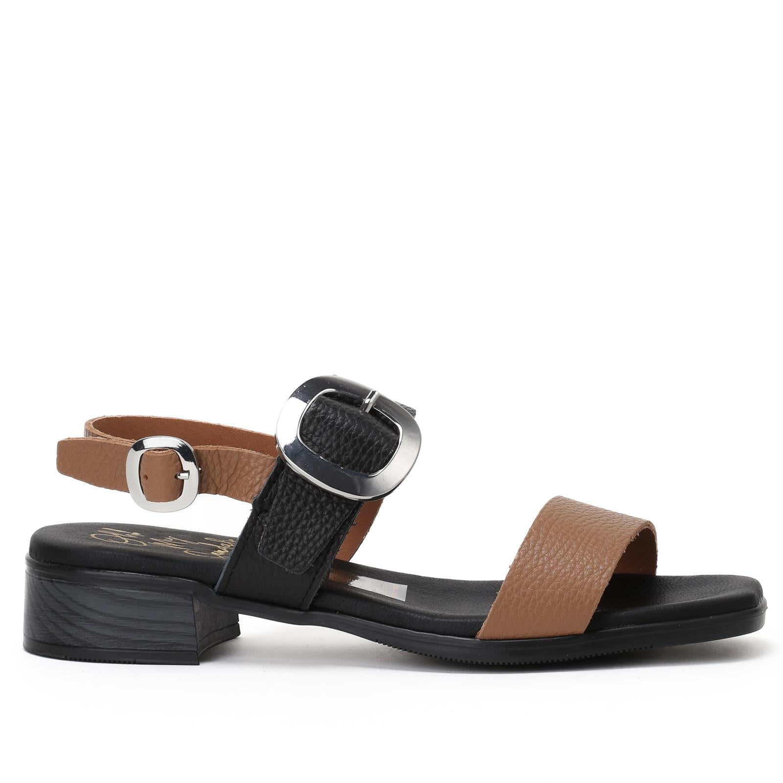 סנדל Sandals בצבע שחור