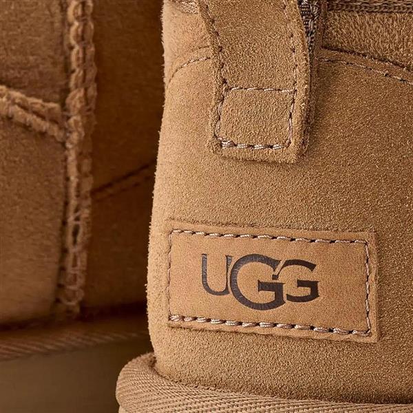 נעליים UGG בצבע חום