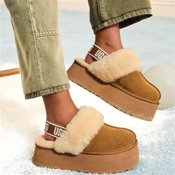 נעל פלטפורמה UGG בצבע קאמל