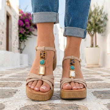 סנדל Unisa בצבע ניוד