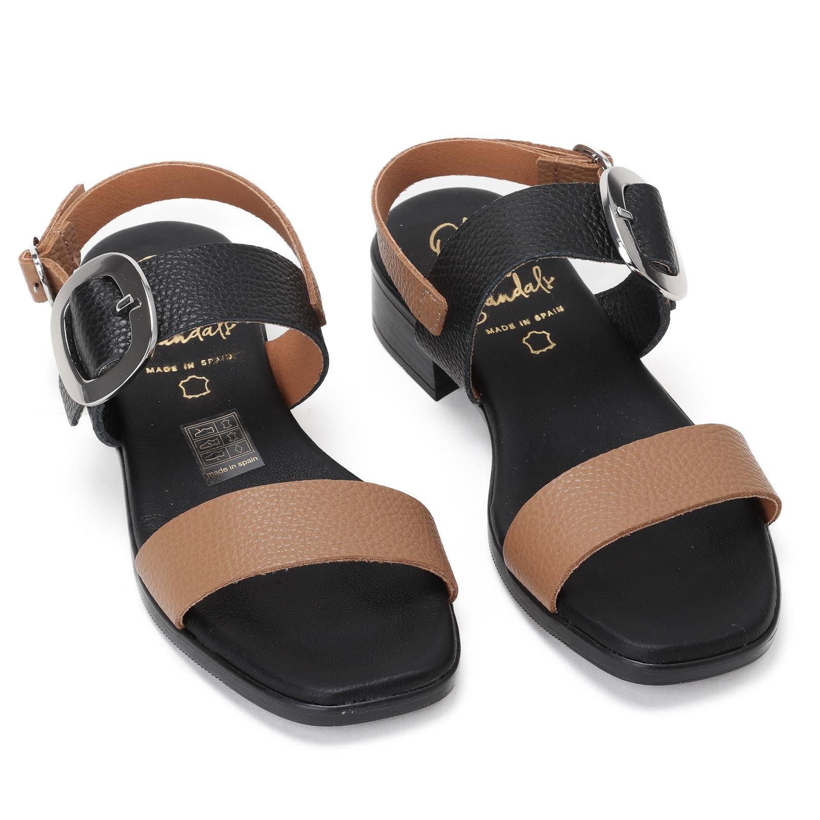 סנדל Sandals בצבע שחור
